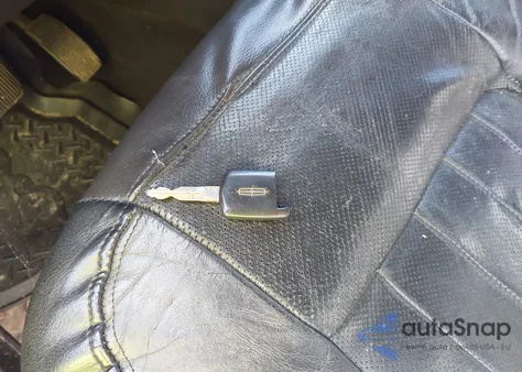 2006 Lincoln Navigator Luxury/Ultimate z USA, uszkodzony, nr VIN 5LMFU28506LJ18527